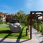 Lucy Lägenhet Sirmione